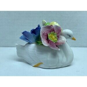 BONE CHINA FLORALS By Jon Anton Swan Figurine Made in England (Bx 11)